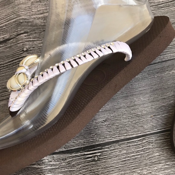 NEW Pocahontas Havaianas Sandals - Picture 3 of 8